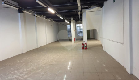 Prédio à venda em Santana, São Paulo, SP