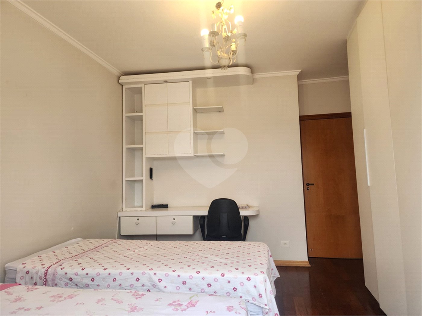 Sobrado à venda com 3 quartos, sendo 1 suíte, em Vila Paulicéia, São Paulo, SP