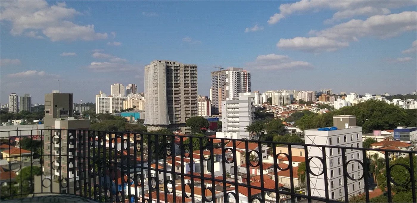 Apartamento à venda com 4 quartos, sendo 2 suítes,  em Jardim Trussardi, São Paulo, SP