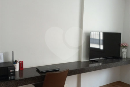 Apartamento à venda com 3 quartos, sendo 2 suítes, em Vila Mariana, São Paulo, SP