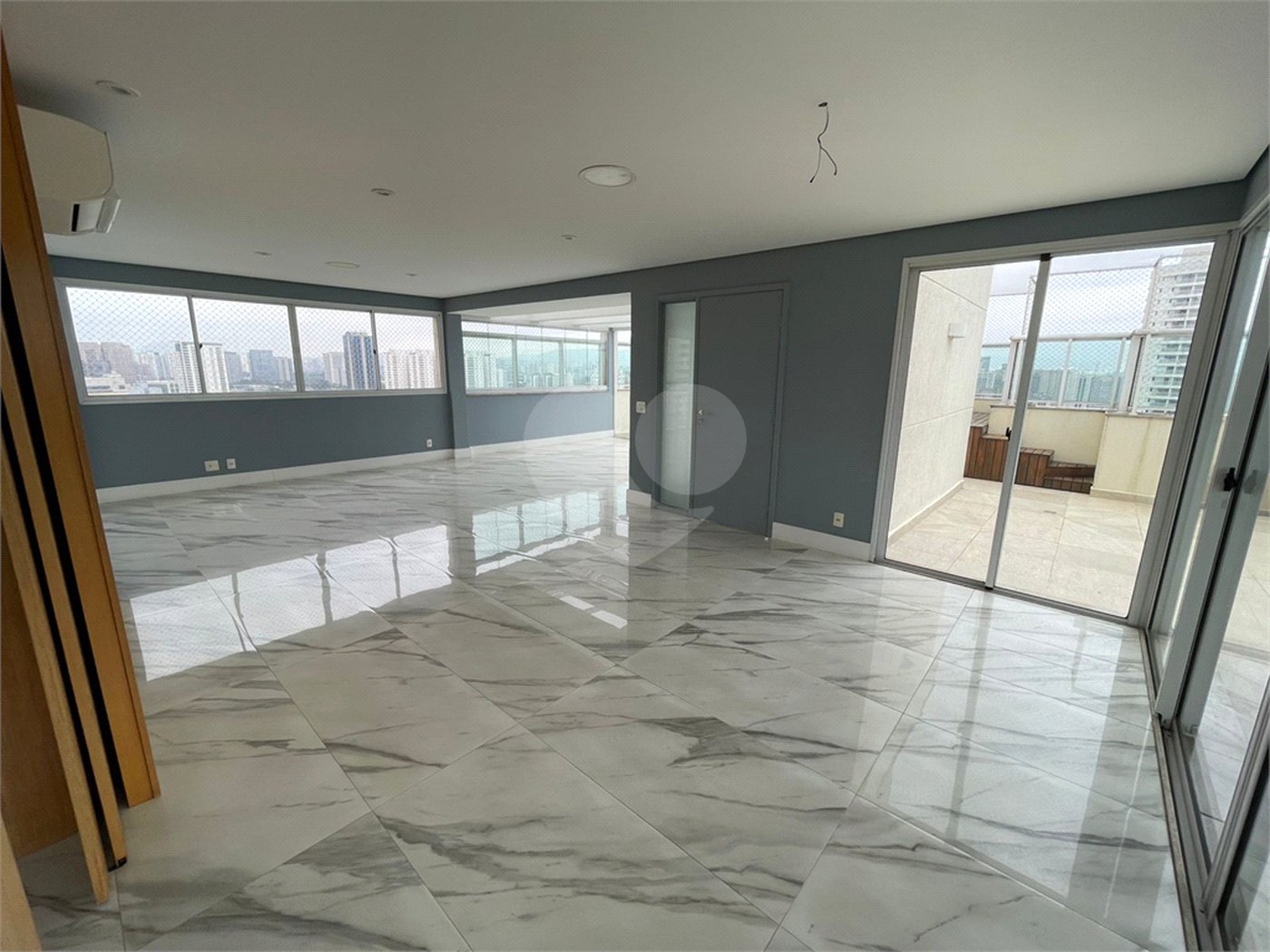 Apartamento à venda com 4 suítes em Perdizes, São Paulo, SP