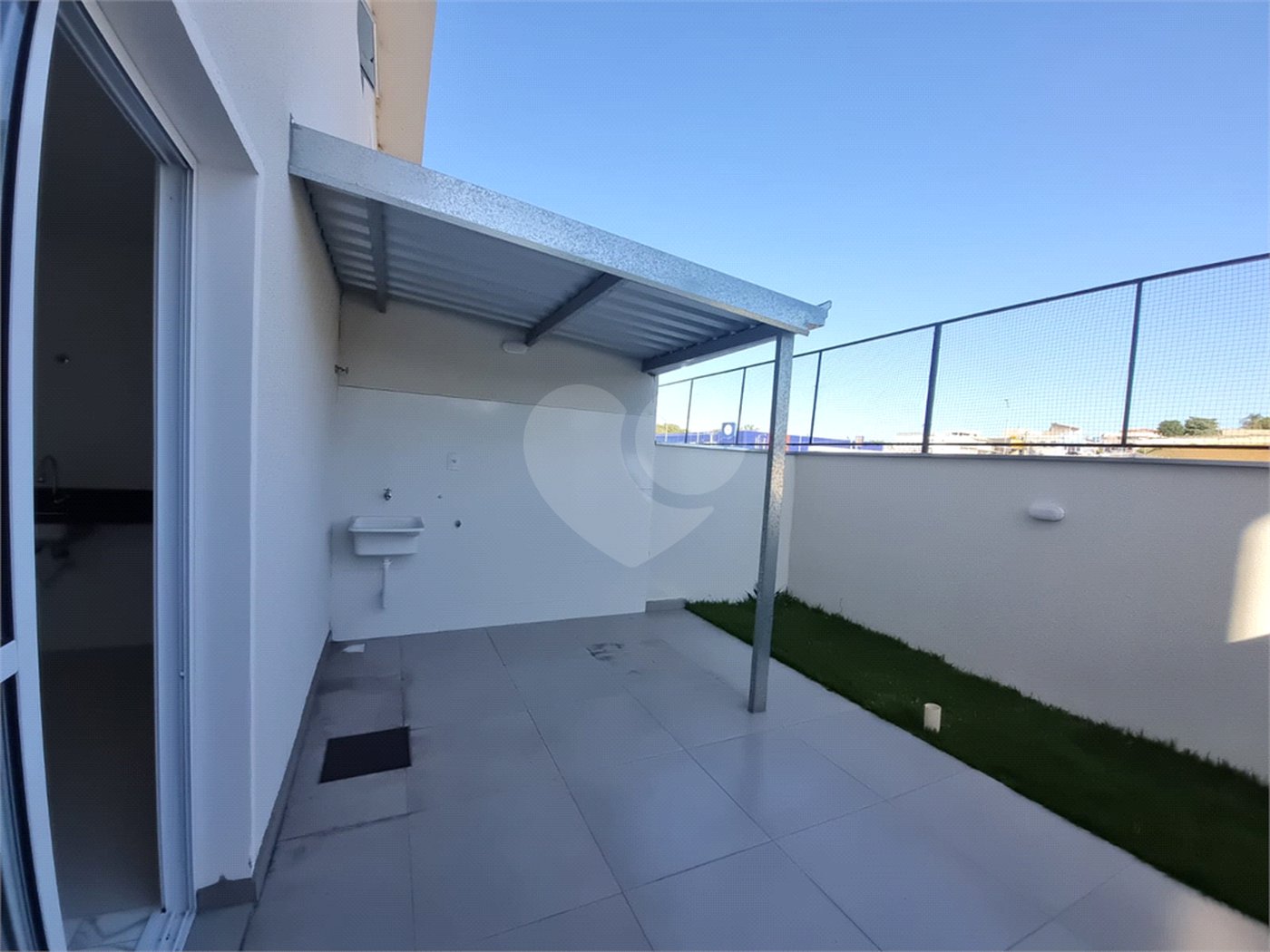 Casa à venda com 2 suítes no condomínio Residencial Américo Figueiredo, Sorocaba - SP