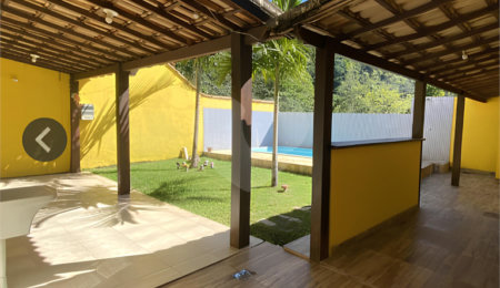 Casa à venda com 2 quartos, sendo 1 suíte,  em Mangaratiba, Mangaratiba, RJ
