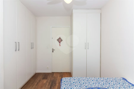 Casa à venda com 4 quartos, sendo 2 suítes, em Chácara Flora, São Paulo, SP
