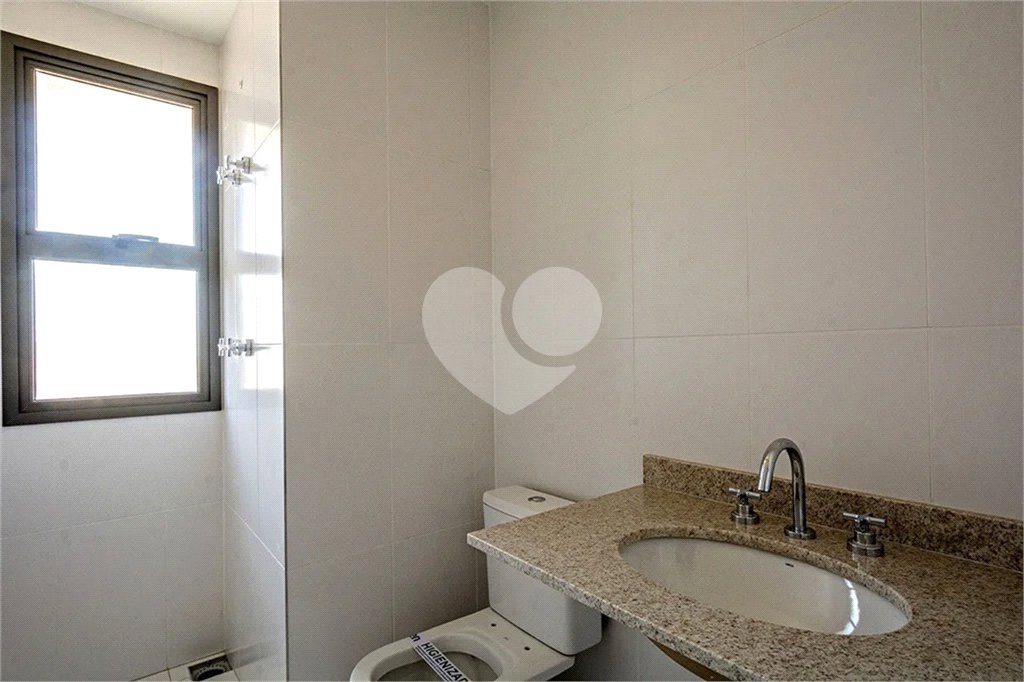 Apartamento à venda com 3 suítes em Campo Belo, São Paulo, SP