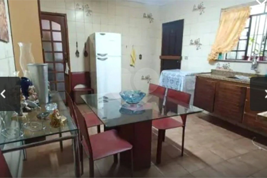 Casa à venda com 2 quartos, sendo 1 suíte,  em Barra Funda, São Paulo, SP