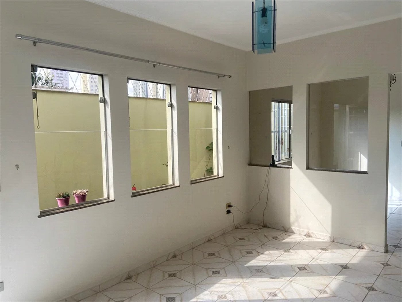Casa Térrea para alugar com 3 quartos, sendo 1 suíte, em Vila Ipojuca, São Paulo, SP