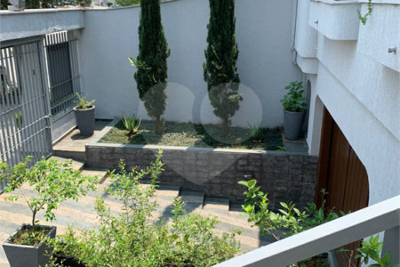 Sobrado à venda com 3 quartos, sendo 1 suíte,  em Vila Maria Alta, São Paulo, SP