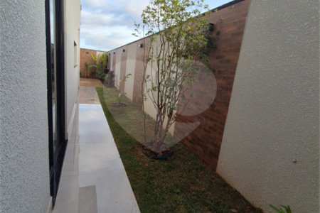Casa à venda com 4 suítes no condomínio Residencial Dona Maria Candida, Indaiatuba - SP