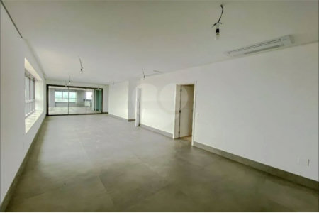 Apartamento à venda com 4 suítes em Vila Gomes Cardim, São Paulo, SP