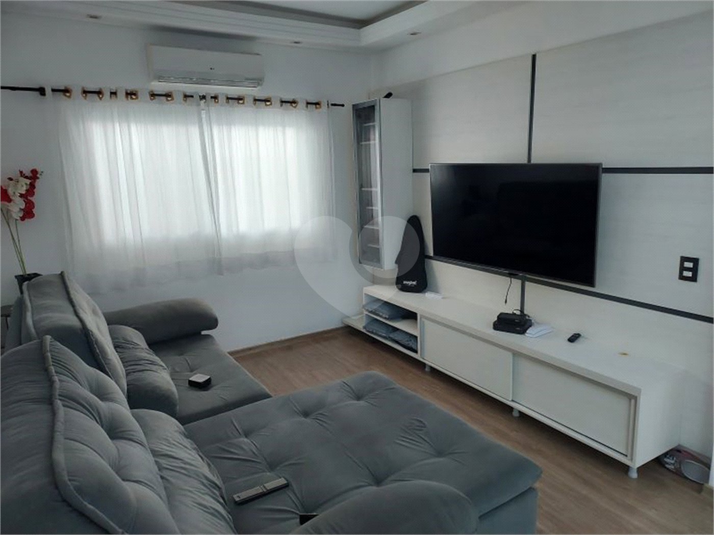 Casa à venda com 3 quartos, sendo 1 suíte, no condomínio Bella Cittá - Villaggio Ii, Mogi das Cruzes - SP