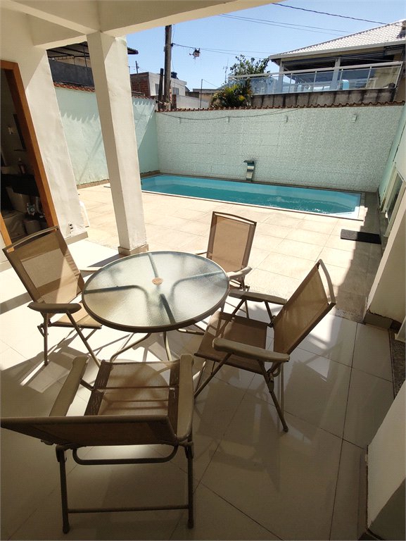 Casa à venda com 3 quartos, sendo 1 suíte, em Campo Grande, Rio de Janeiro, RJ