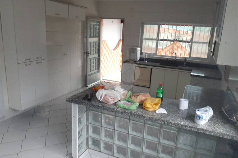 Sobrado à venda com 4 quartos, sendo 2 suítes, em Tremembé, São Paulo, SP