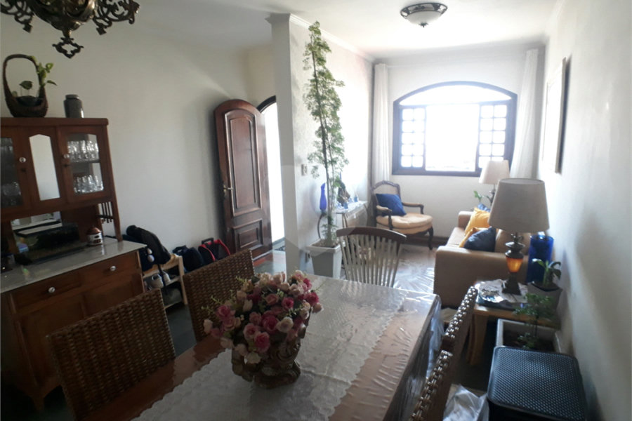 Casa Térrea à venda com 6 quartos, sendo 2 suítes, em Limão, São Paulo, SP