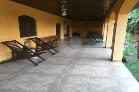 Sítio à venda com 5 quartos, sendo 4 suítes,  em Cocuera, Mogi das Cruzes, SP