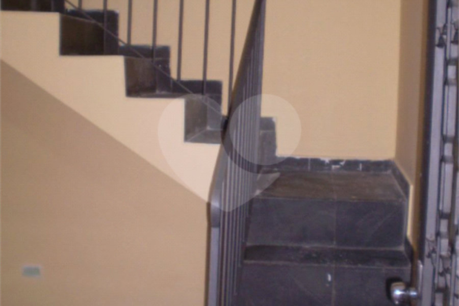 Casa à venda com 2 quartos no condomínio Travessa Salomão Régis Piza,17, São Paulo - SP