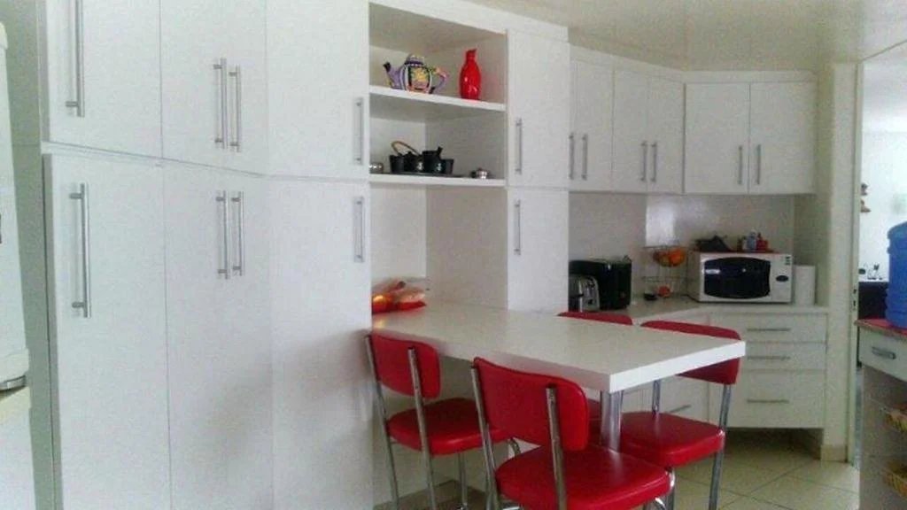 Sobrado à venda com 5 quartos, sendo 2 suítes, em Instituto de Previdência, São Paulo, SP