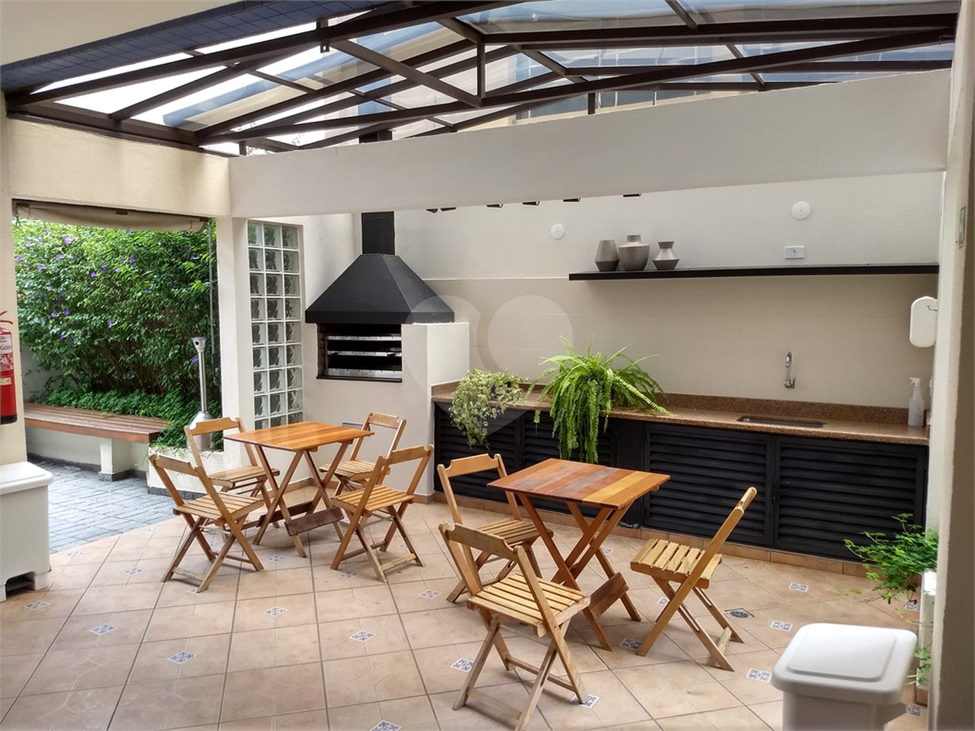Apartamento à venda com 3 quartos, sendo 1 suíte, em Vila Olímpia, São Paulo, SP
