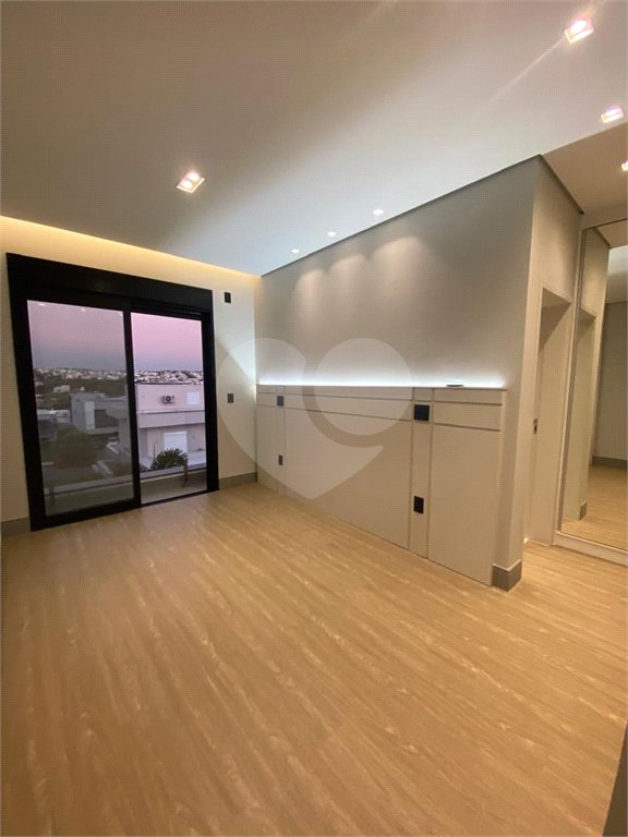 Casa à venda com 3 suítes no condomínio Glarus, Campinas - SP