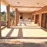 Casa à venda com 3 quartos, sendo 1 suíte, no condomínio Estância Marambaia, Vinhedo - SP