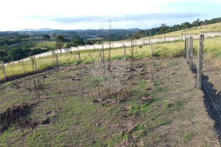 Terreno à venda em Jardim Aracy, Mogi das Cruzes, SP