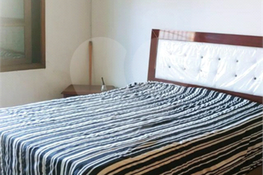 Casa à venda com 4 quartos em Parque Novo Mundo, São Paulo, SP