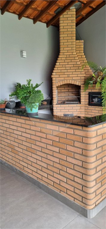 Casa à venda com 3 suítes no condomínio Residencial dos Lagos, Itupeva - SP