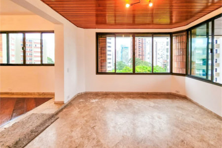 Apartamento à venda com 4 suítes em Vila Suzana, São Paulo, SP