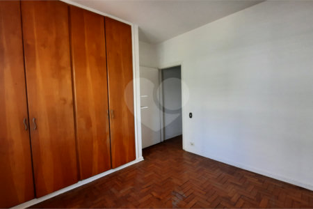 Casa à venda com 3 quartos em Brooklin, São Paulo, SP