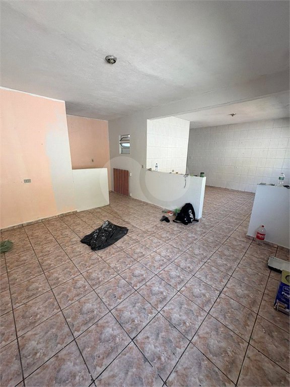 Casa à venda com 4 quartos em Jardim Casa Branca, Suzano, SP