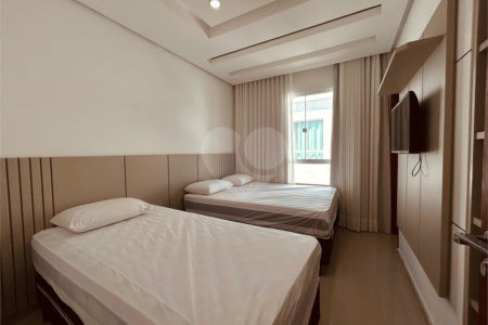 Apartamento à venda com 2 suítes, em Taperapuan, Porto Seguro, BA
