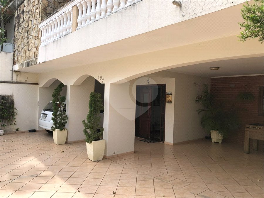 Casa à venda ou para alugar com 3 suítes em Parque Campolim, Sorocaba, SP