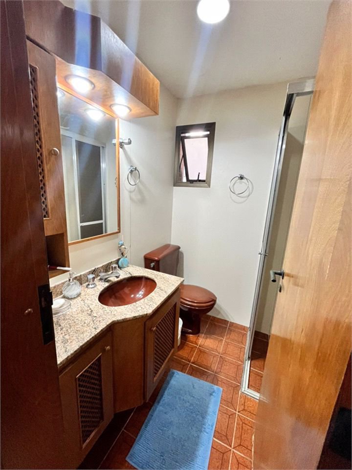 Apartamento com 2 Quartos e 2 Vagas à Venda em Pitangueiras – Guarujá/SP