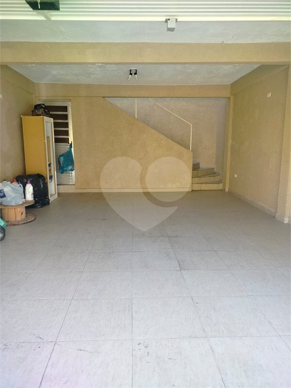 Sobrado à venda com 2 quartos em Jardim Santa Rosa, Taboão da Serra, SP