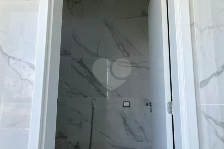 Casa à venda com 3 quartos, sendo 1 suíte,  no condomínio Monterey Ville, Mogi das Cruzes - SP