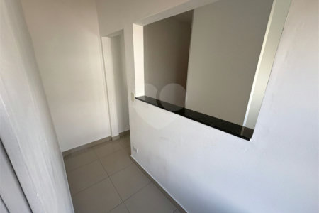 Sobrado à venda com 2 quartos em Jardim Monte Cristo, Suzano, SP