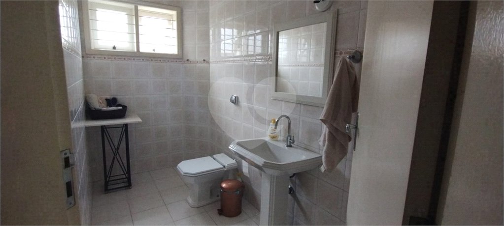 Casa à venda com 4 quartos, sendo 1 suíte, em Jardim Guadalajara, Sorocaba, SP