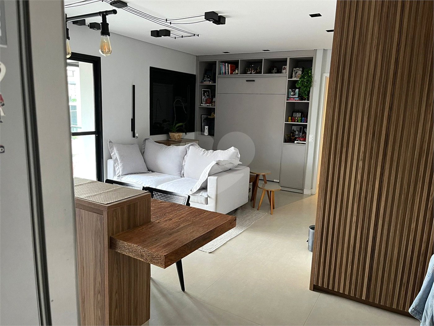 Apartamento à venda ou para alugar com 1 suíte em Pinheiros, São Paulo, SP