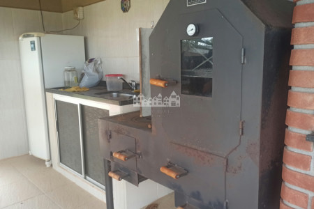 Casa à venda com 3 quartos, sendo 1 suíte, no condomínio Serra da Estrela, Atibaia - SP