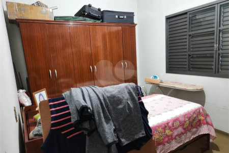 Sobrado à venda com 3 quartos, sendo 1 suíte, em Jardim Floridiana (vila Xavier), Araraquara, SP