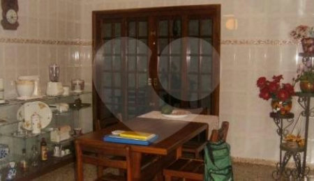Casa Térrea à venda com 3 quartos em Vila Irmãos Arnoni, São Paulo, SP