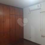 Bela casa com boa localização no bairro Portal do Sol