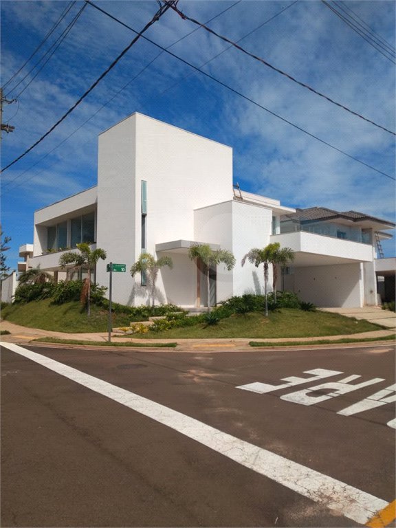 Casa em Construção no Condomínio de alto padrão Dahma III