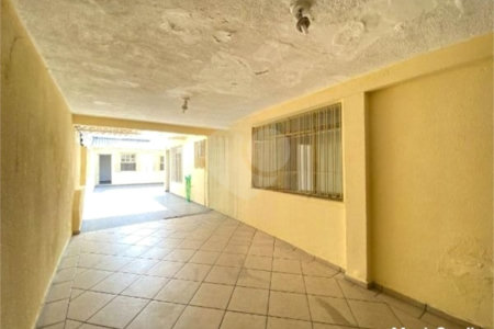 Casa com 224m², 3 dormitórios, 4 vagas, à venda na Vila Ema.