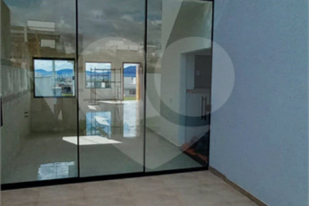 Casa à venda com 3 quartos, sendo 1 suíte, no condomínio Mosaico Essence, Mogi das Cruzes - SP