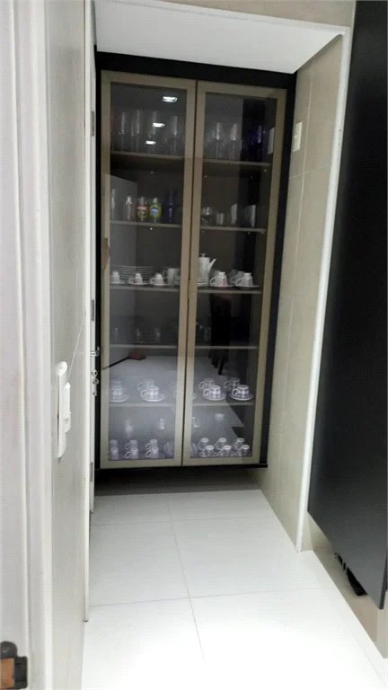 Apartamento à venda com 4 suítes em Vila Suzana, São Paulo, SP