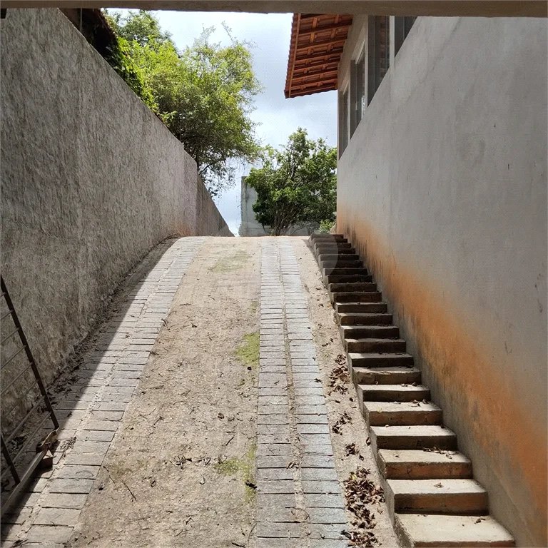Sobrado à venda com 3 suítes em Tremembé, São Paulo, SP