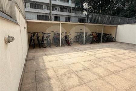 Apartamento à venda com 3 quartos, sendo 1 suíte, em Pinheiros, São Paulo, SP