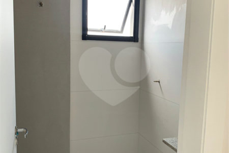 Apartamento à venda com 2 quartos em Cidade Vargas, São Paulo, SP