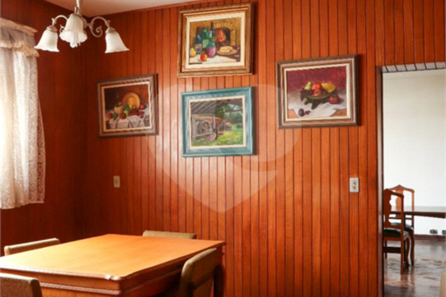 Casa à venda com 3 quartos no condomínio Paderewsky, São Paulo - SP